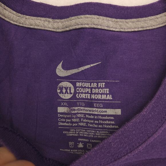 Nike Baltimore Ravens 52 R Lewis Football Graphic T Shirt Mens Size 2XL Purple - Picture 3 of 9